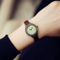 Ladies designer vintage leather women bracelet watches brown retro roma quartz woman clock fashion small female wristwatches