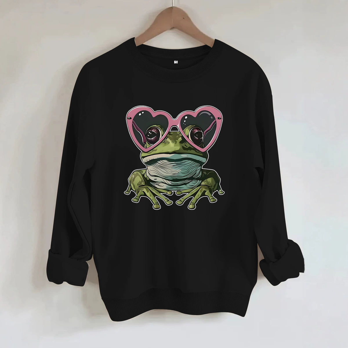 Round neck long sleeved sweatshirt