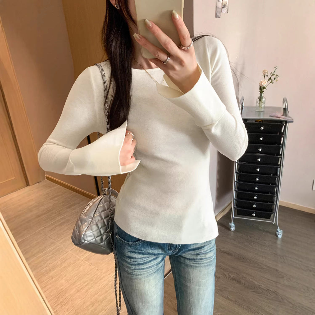 Chic Round Neck Bell Sleeve Knit Top for Women